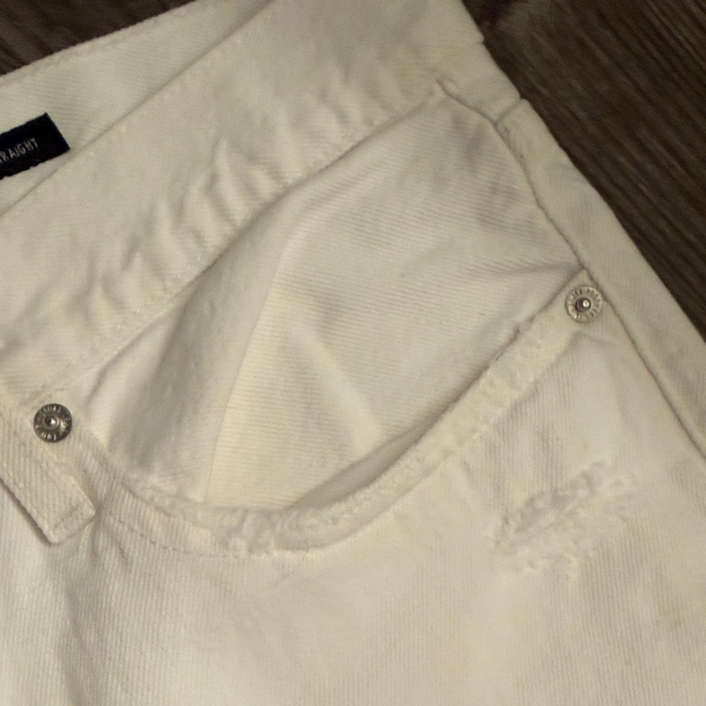Edwin Women's Cream Cropped Pants - Picture 4 of 10